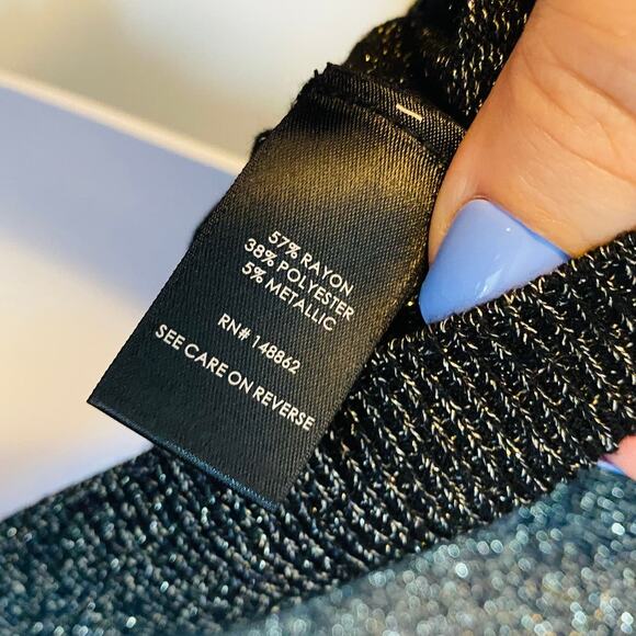 Torrid Cross Neck Cold Shoulder Lurex Pullover Sweater Black Gold Glitter Sz 1X - Picture 10 of 14